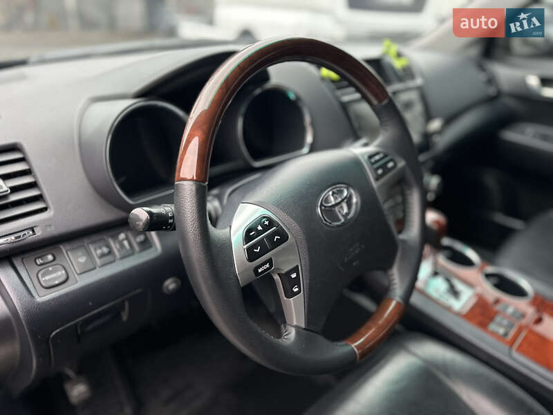 Внедорожник / Кроссовер Toyota Highlander 2011 в Виннице фото 36 Внедорожник / Кроссовер Toyota Highlander 2011 в Виннице