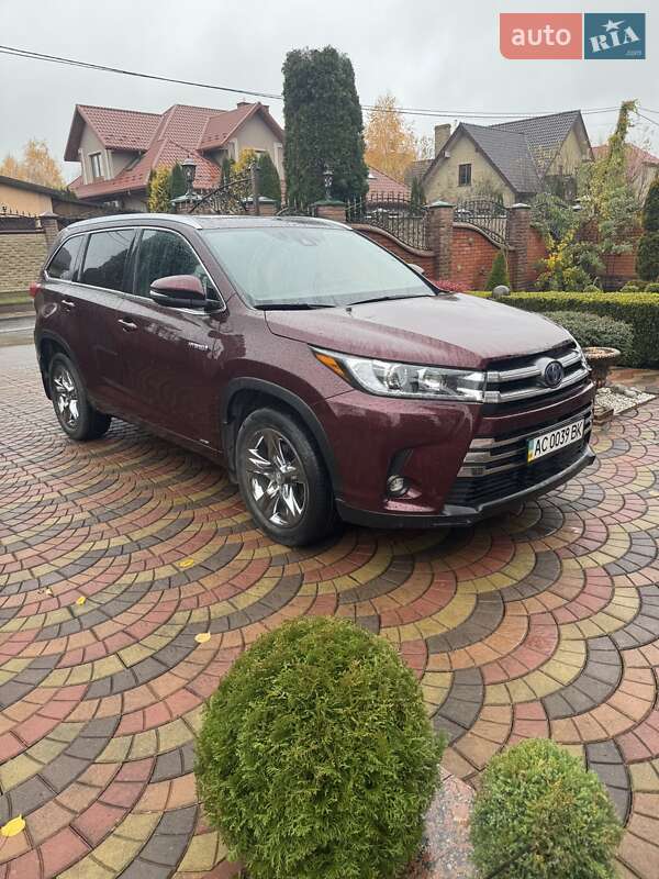 Toyota Highlander 2019