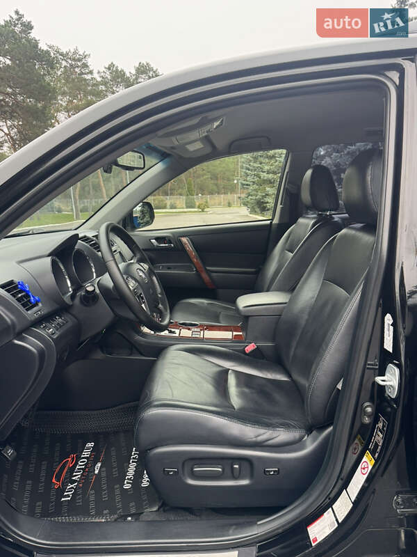 Позашляховик / Кросовер Toyota Highlander 2013 в Києві