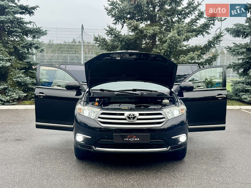 Позашляховик / Кросовер Toyota Highlander 2013 в Києві