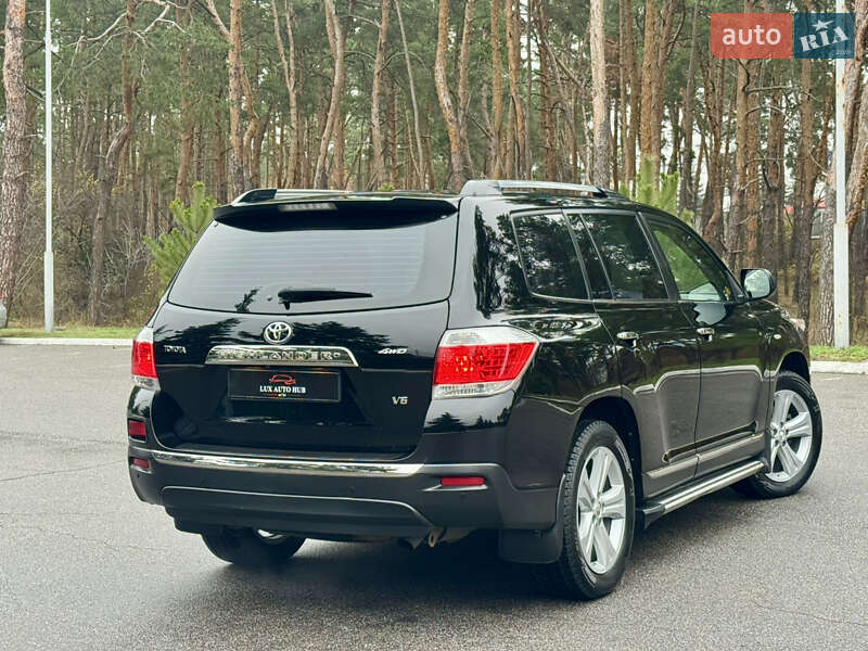 Позашляховик / Кросовер Toyota Highlander 2013 в Києві