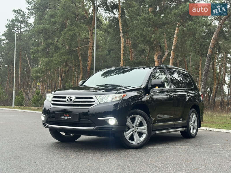 Позашляховик / Кросовер Toyota Highlander 2013 в Києві