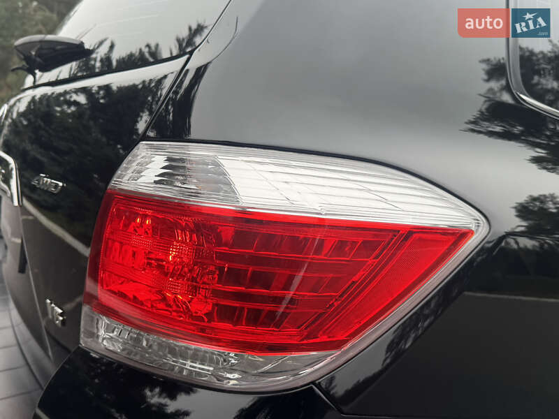 Позашляховик / Кросовер Toyota Highlander 2013 в Києві