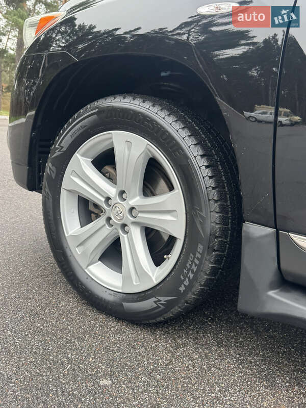 Позашляховик / Кросовер Toyota Highlander 2013 в Києві