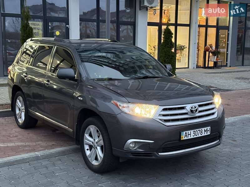 Внедорожник / Кроссовер Toyota Highlander 2011 в Киеве фото 10 Внедорожник / Кроссовер Toyota Highlander 2011 в Киеве