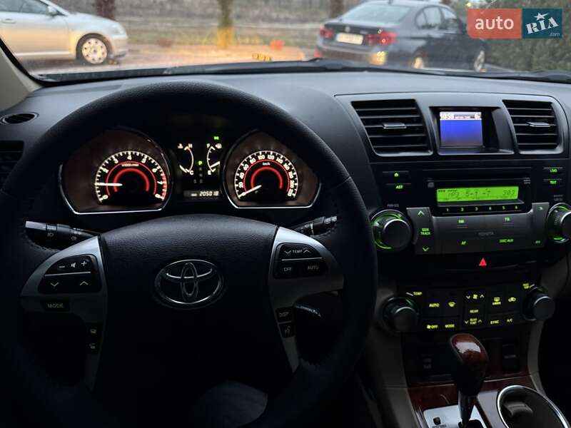 Внедорожник / Кроссовер Toyota Highlander 2011 в Киеве фото 15 Внедорожник / Кроссовер Toyota Highlander 2011 в Киеве