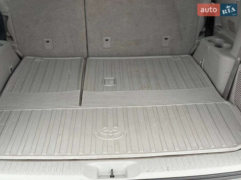 Внедорожник / Кроссовер Toyota Highlander 2016 в Днепре фото 32 Внедорожник / Кроссовер Toyota Highlander 2016 в Днепре