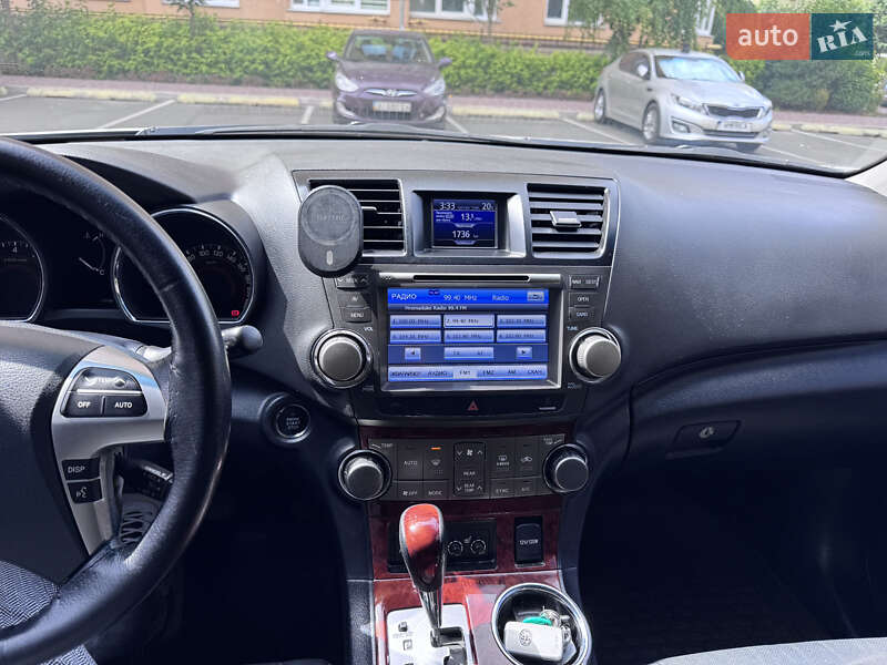 Позашляховик / Кросовер Toyota Highlander 2012 в Софіївській Борщагівці