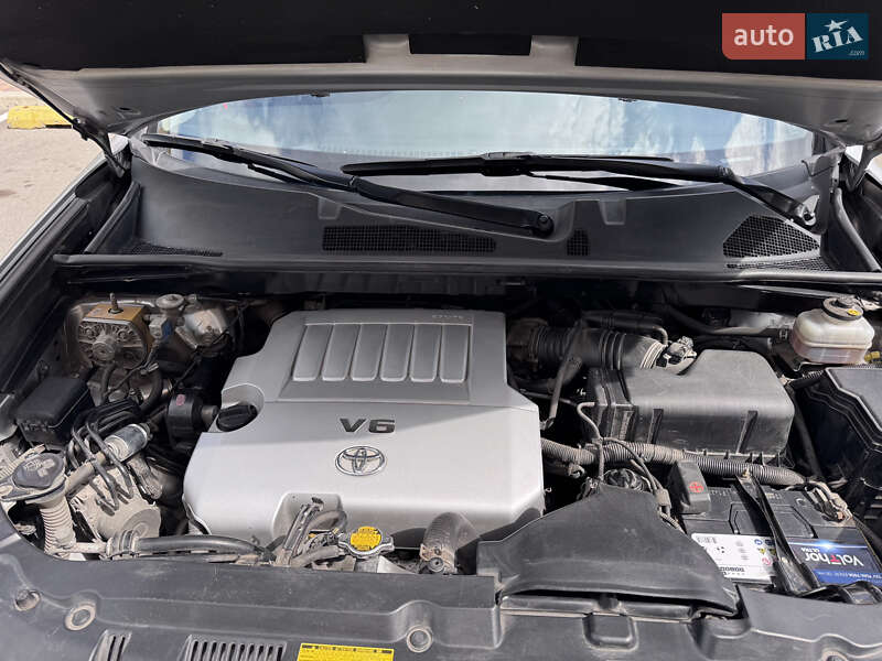 Позашляховик / Кросовер Toyota Highlander 2012 в Софіївській Борщагівці