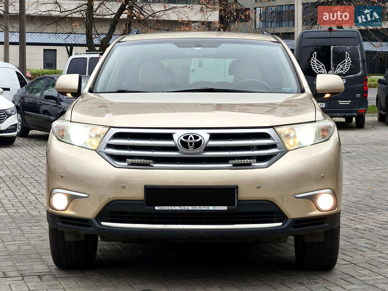 Внедорожник / Кроссовер Toyota Highlander 2011 в Днепре