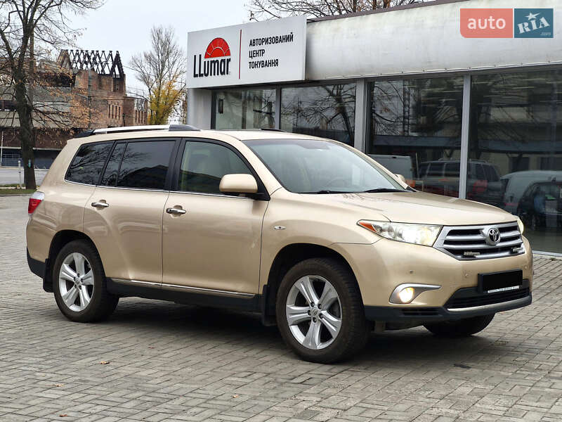 Внедорожник / Кроссовер Toyota Highlander 2011 в Днепре