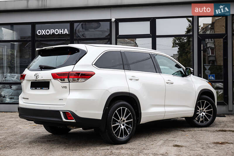 Позашляховик / Кросовер Toyota Highlander 2019 в Києві фото 73 Позашляховик / Кросовер Toyota Highlander 2019 в Києві