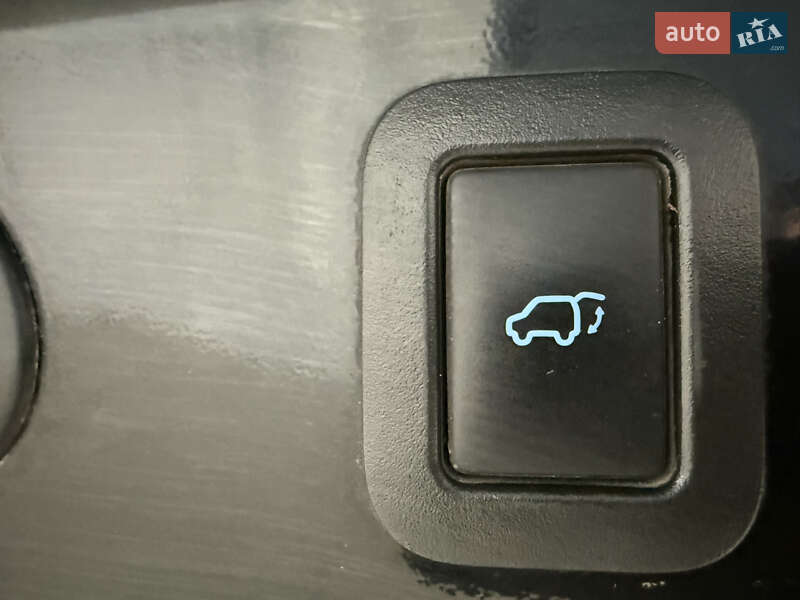 Внедорожник / Кроссовер Toyota Highlander 2017 в Киеве фото 12 Внедорожник / Кроссовер Toyota Highlander 2017 в Киеве