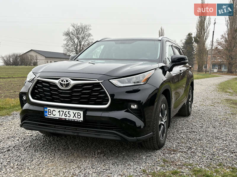 Внедорожник / Кроссовер Toyota Highlander 2020 в Луцке