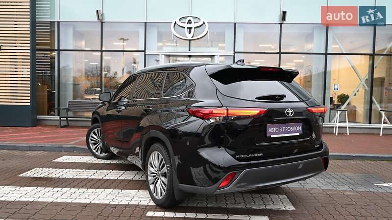 Внедорожник / Кроссовер Toyota Highlander 2020 в Киеве