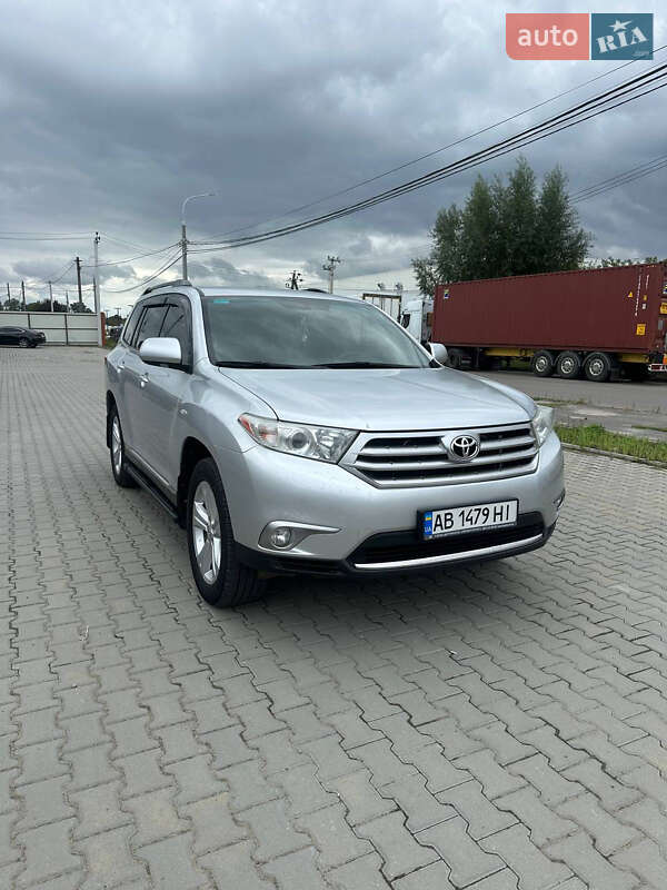 Позашляховик / Кросовер Toyota Highlander 2011 в Вінниці