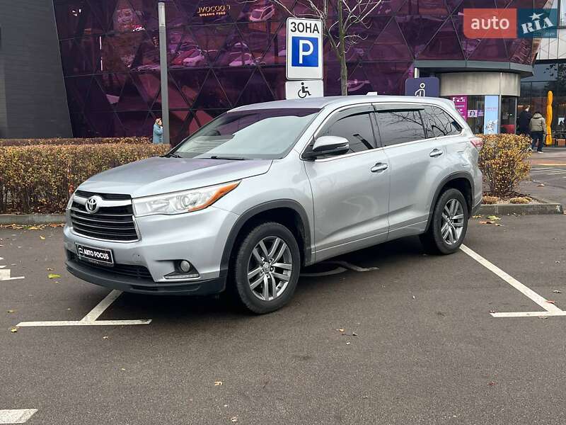 Внедорожник / Кроссовер Toyota Highlander 2014 в Киеве