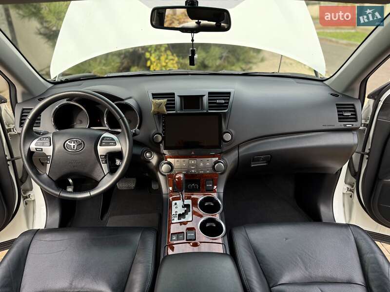 Внедорожник / Кроссовер Toyota Highlander 2011 в Одессе