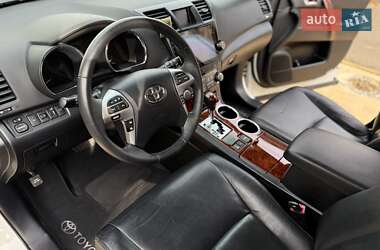 Внедорожник / Кроссовер Toyota Highlander 2011 в Одессе