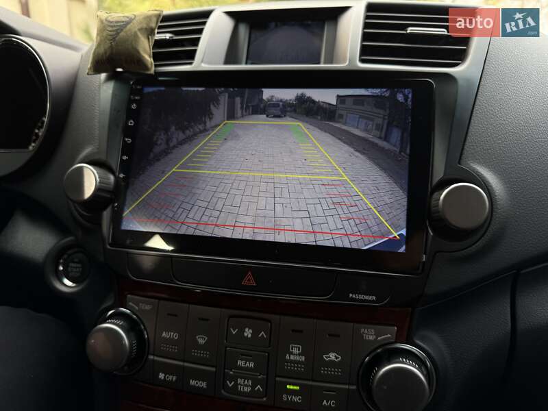 Внедорожник / Кроссовер Toyota Highlander 2011 в Одессе