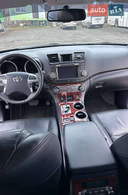 Внедорожник / Кроссовер Toyota Highlander 2011 в Виннице