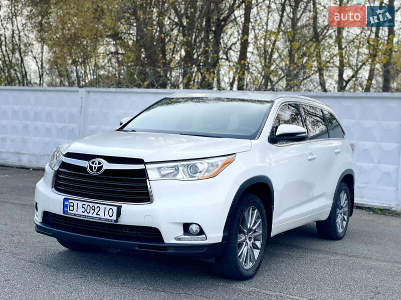 Toyota Highlander 2016