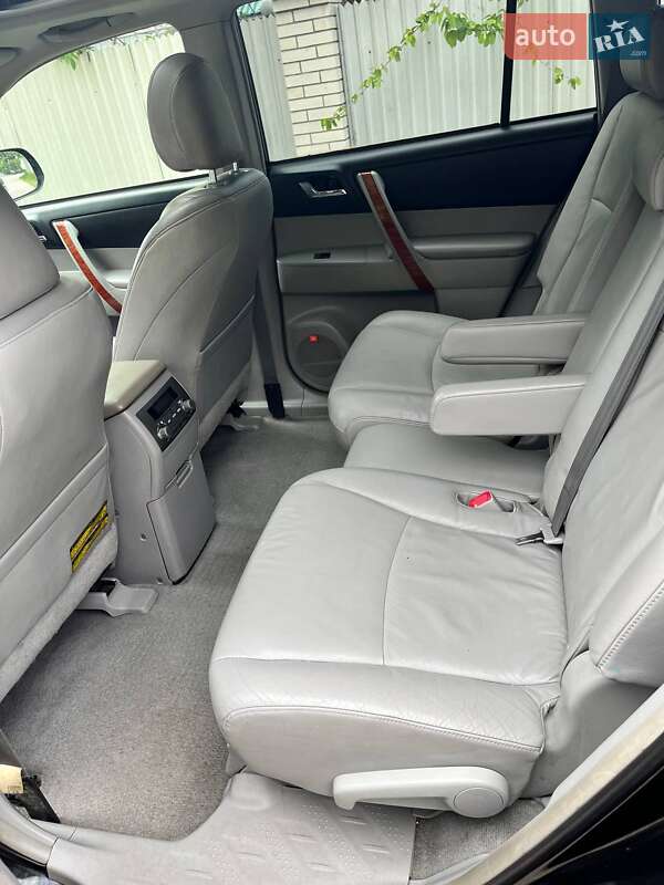 Позашляховик / Кросовер Toyota Highlander 2008 в Києві