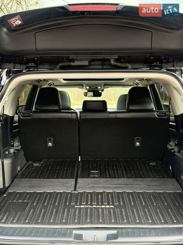 Внедорожник / Кроссовер Toyota Highlander 2022 в Киеве