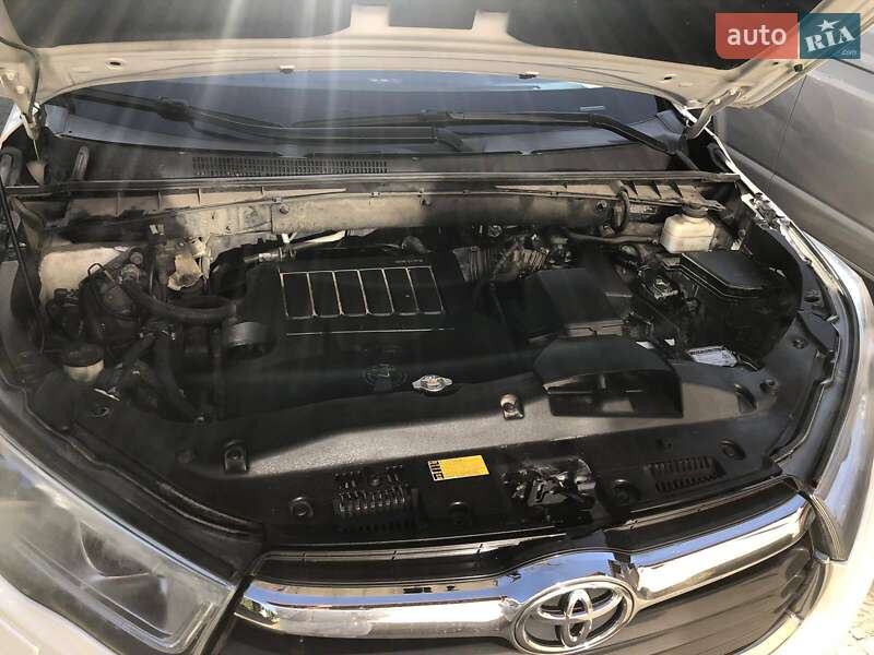 Позашляховик / Кросовер Toyota Highlander 2014 в Кам'янець-Подільському