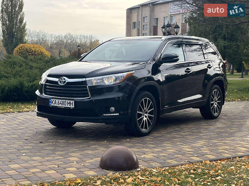Внедорожник / Кроссовер Toyota Highlander 2016 в Киеве фото 8 Внедорожник / Кроссовер Toyota Highlander 2016 в Киеве