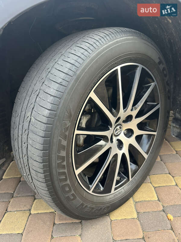 Внедорожник / Кроссовер Toyota Highlander 2016 в Киеве фото 36 Внедорожник / Кроссовер Toyota Highlander 2016 в Киеве