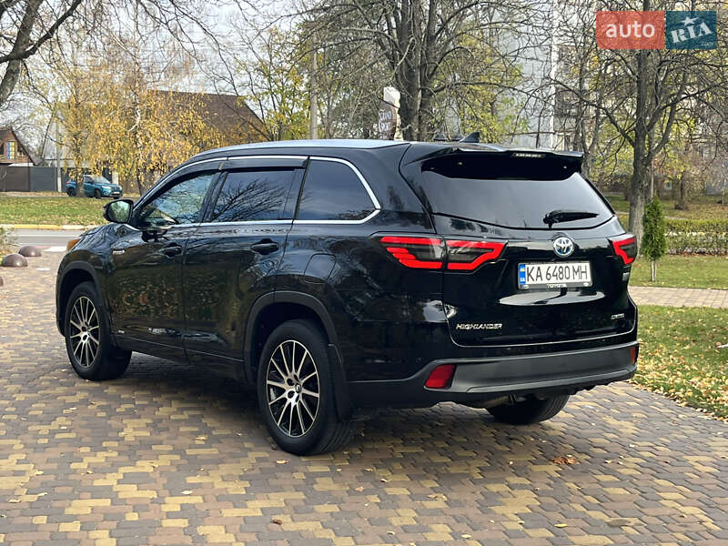 Внедорожник / Кроссовер Toyota Highlander 2016 в Киеве фото 47 Внедорожник / Кроссовер Toyota Highlander 2016 в Киеве