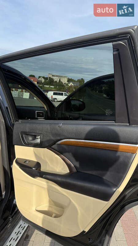 Внедорожник / Кроссовер Toyota Highlander 2017 в Городенке фото 11 Внедорожник / Кроссовер Toyota Highlander 2017 в Городенке