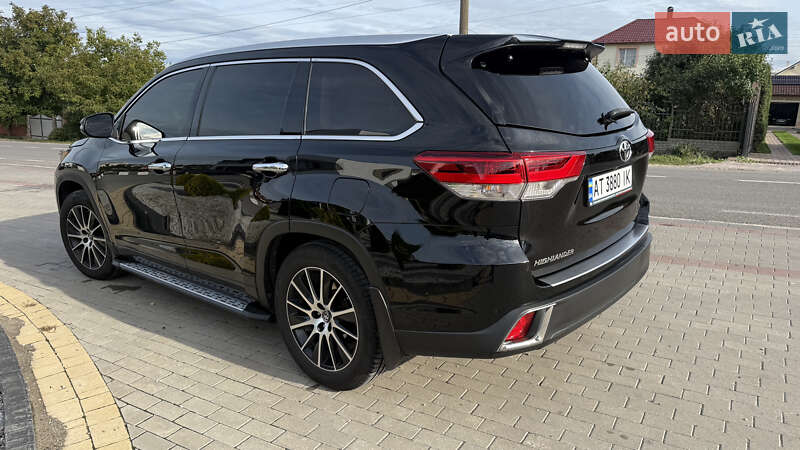 Внедорожник / Кроссовер Toyota Highlander 2017 в Городенке фото 8 Внедорожник / Кроссовер Toyota Highlander 2017 в Городенке