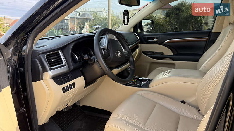 Внедорожник / Кроссовер Toyota Highlander 2017 в Городенке фото 25 Внедорожник / Кроссовер Toyota Highlander 2017 в Городенке