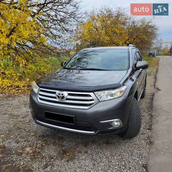 Внедорожник / Кроссовер Toyota Highlander 2011 в Одессе