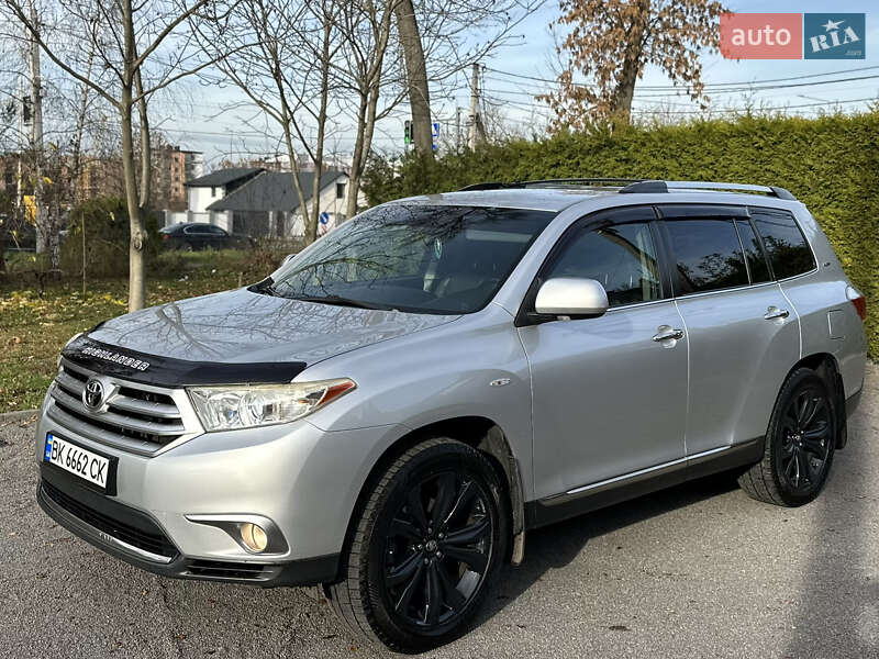 Внедорожник / Кроссовер Toyota Highlander 2011 в Ровно фото Внедорожник / Кроссовер Toyota Highlander 2011 в Ровно