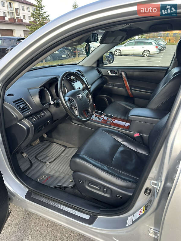 Внедорожник / Кроссовер Toyota Highlander 2011 в Ровно фото 21 Внедорожник / Кроссовер Toyota Highlander 2011 в Ровно