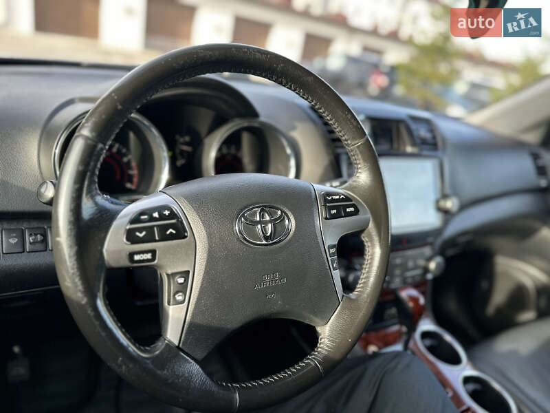 Внедорожник / Кроссовер Toyota Highlander 2011 в Ровно фото 45 Внедорожник / Кроссовер Toyota Highlander 2011 в Ровно