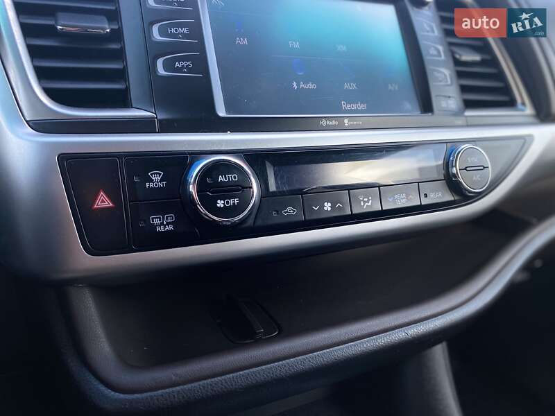 Позашляховик / Кросовер Toyota Highlander 2014 в Києві