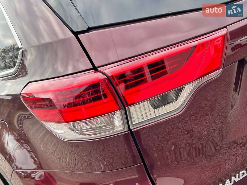 Внедорожник / Кроссовер Toyota Highlander 2018 в Одессе фото 9 Внедорожник / Кроссовер Toyota Highlander 2018 в Одессе