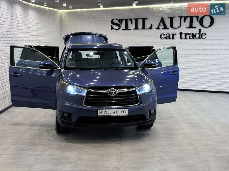 Внедорожник / Кроссовер Toyota Highlander 2016 в Одессе