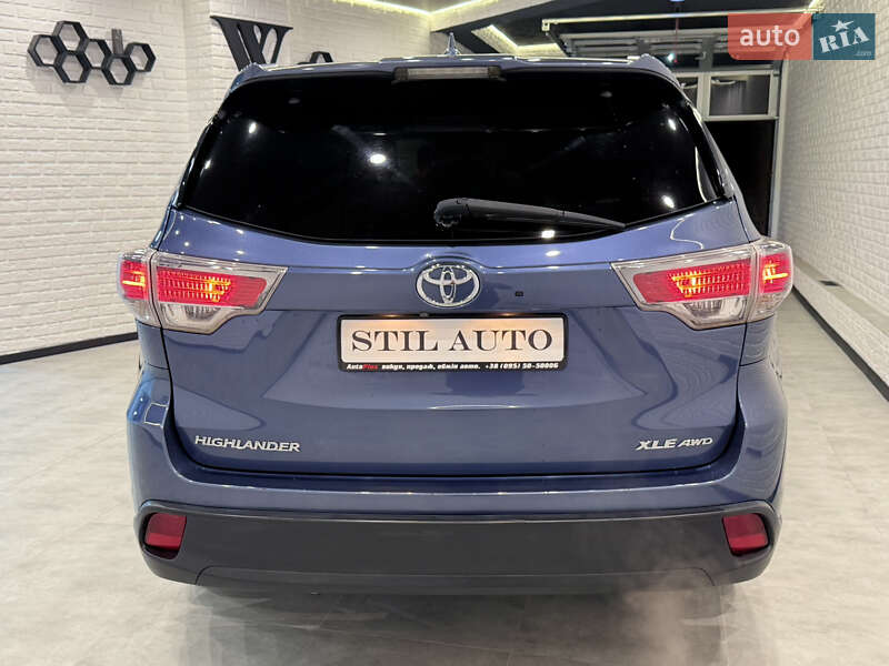 Внедорожник / Кроссовер Toyota Highlander 2016 в Одессе