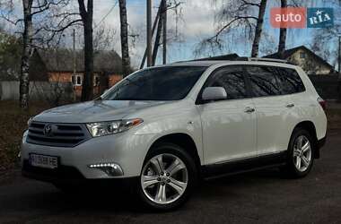 Внедорожник / Кроссовер Toyota Highlander 2012 в Ахтырке