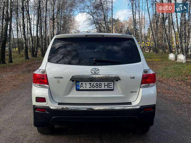 Внедорожник / Кроссовер Toyota Highlander 2012 в Ахтырке фото 13 Внедорожник / Кроссовер Toyota Highlander 2012 в Ахтырке