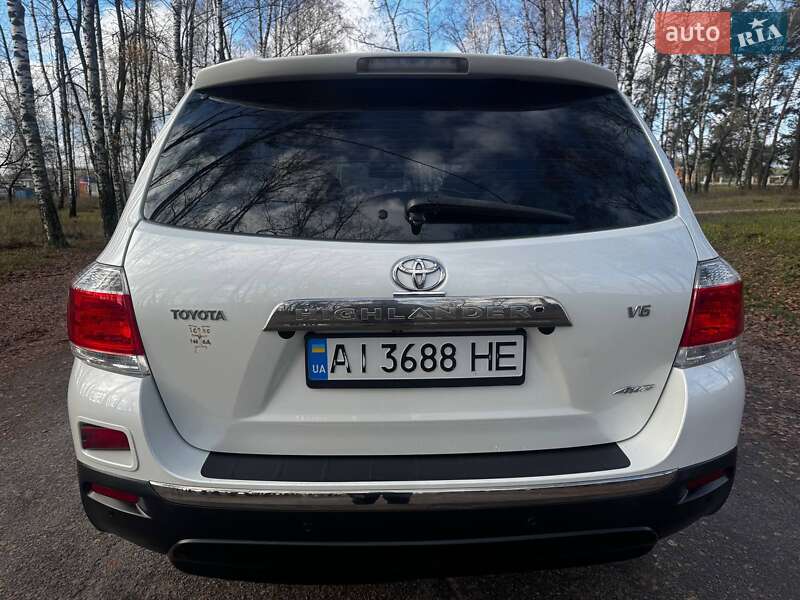 Внедорожник / Кроссовер Toyota Highlander 2012 в Ахтырке фото 18 Внедорожник / Кроссовер Toyota Highlander 2012 в Ахтырке