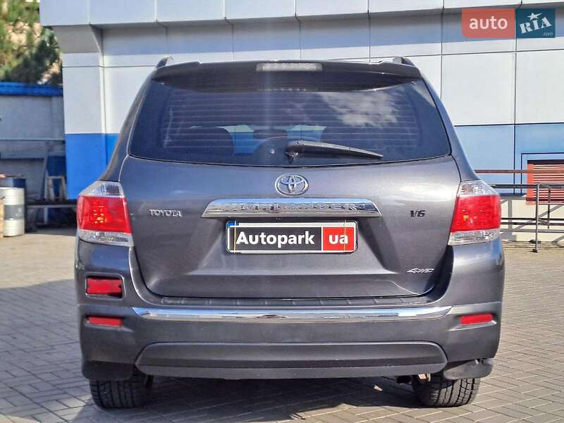 Внедорожник / Кроссовер Toyota Highlander 2013 в Одессе