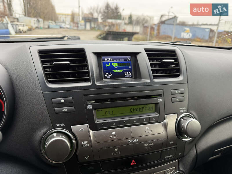 Внедорожник / Кроссовер Toyota Highlander 2012 в Киеве