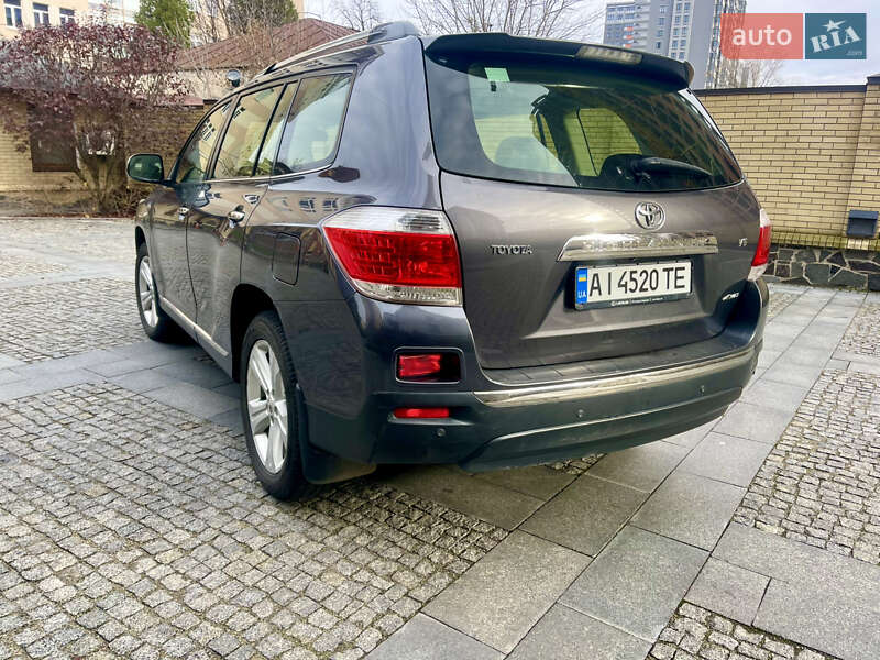 Внедорожник / Кроссовер Toyota Highlander 2012 в Киеве фото 5 Внедорожник / Кроссовер Toyota Highlander 2012 в Киеве
