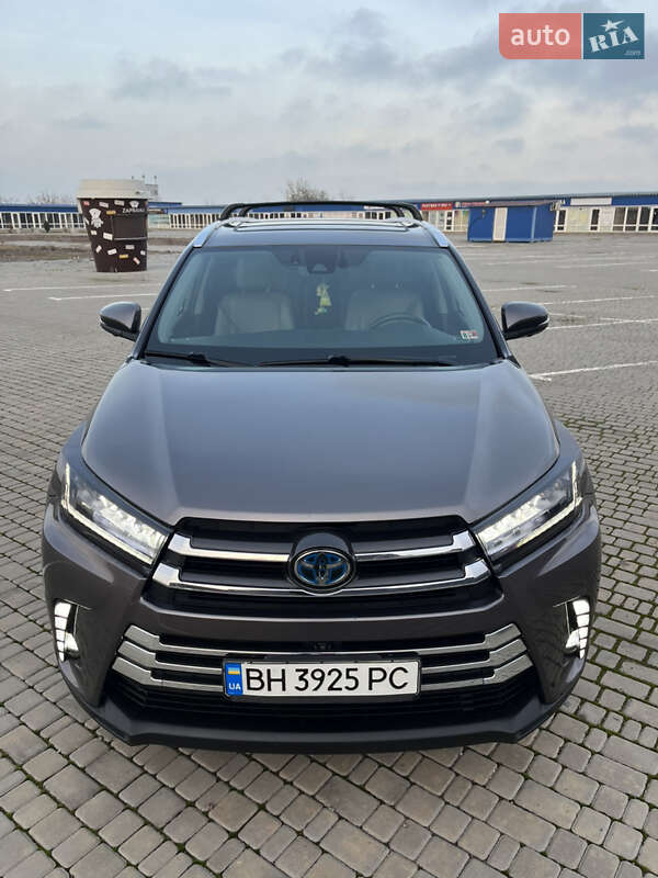 Позашляховик / Кросовер Toyota Highlander 2019 в Одесі фото 2 Позашляховик / Кросовер Toyota Highlander 2019 в Одесі
